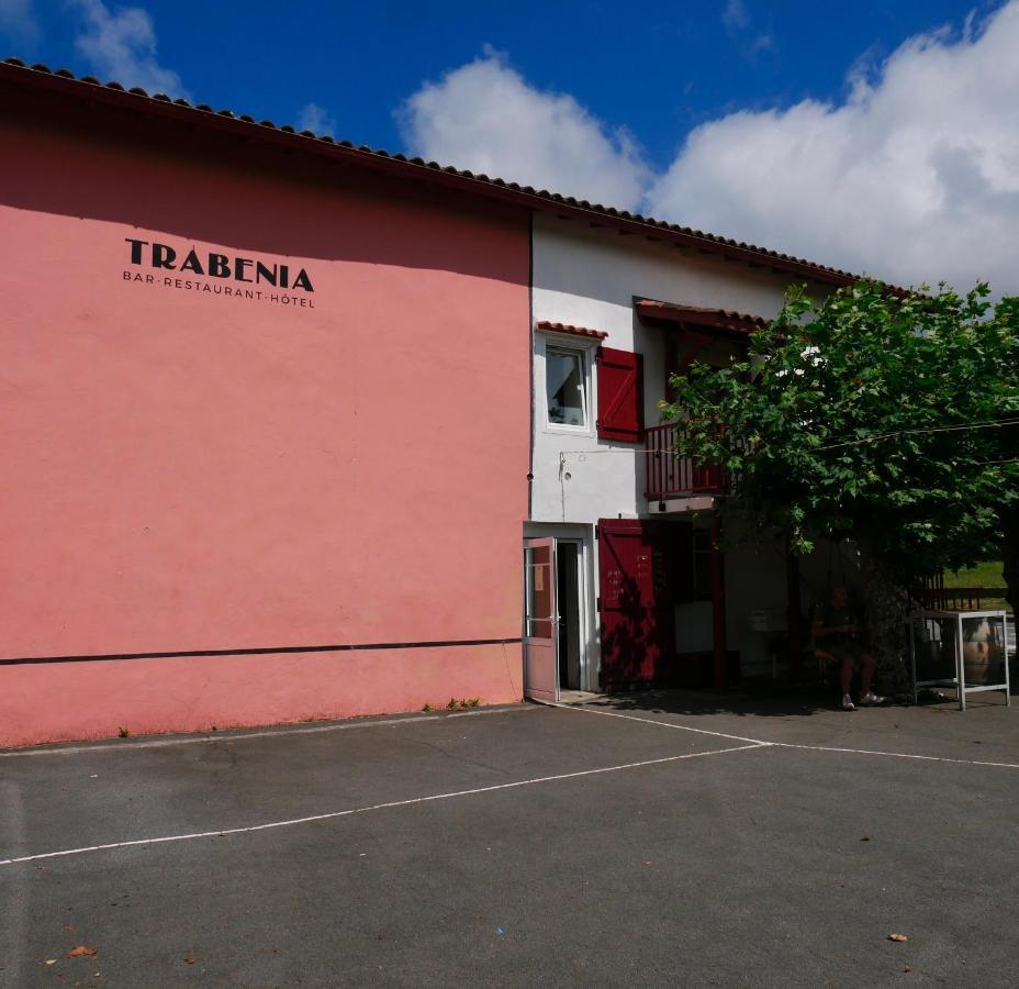 Auberge Trabenia Ascain Eksteriør bilde