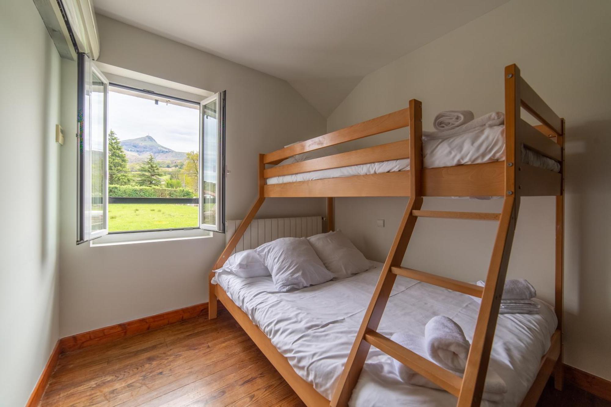 Auberge Trabenia Ascain Rom bilde