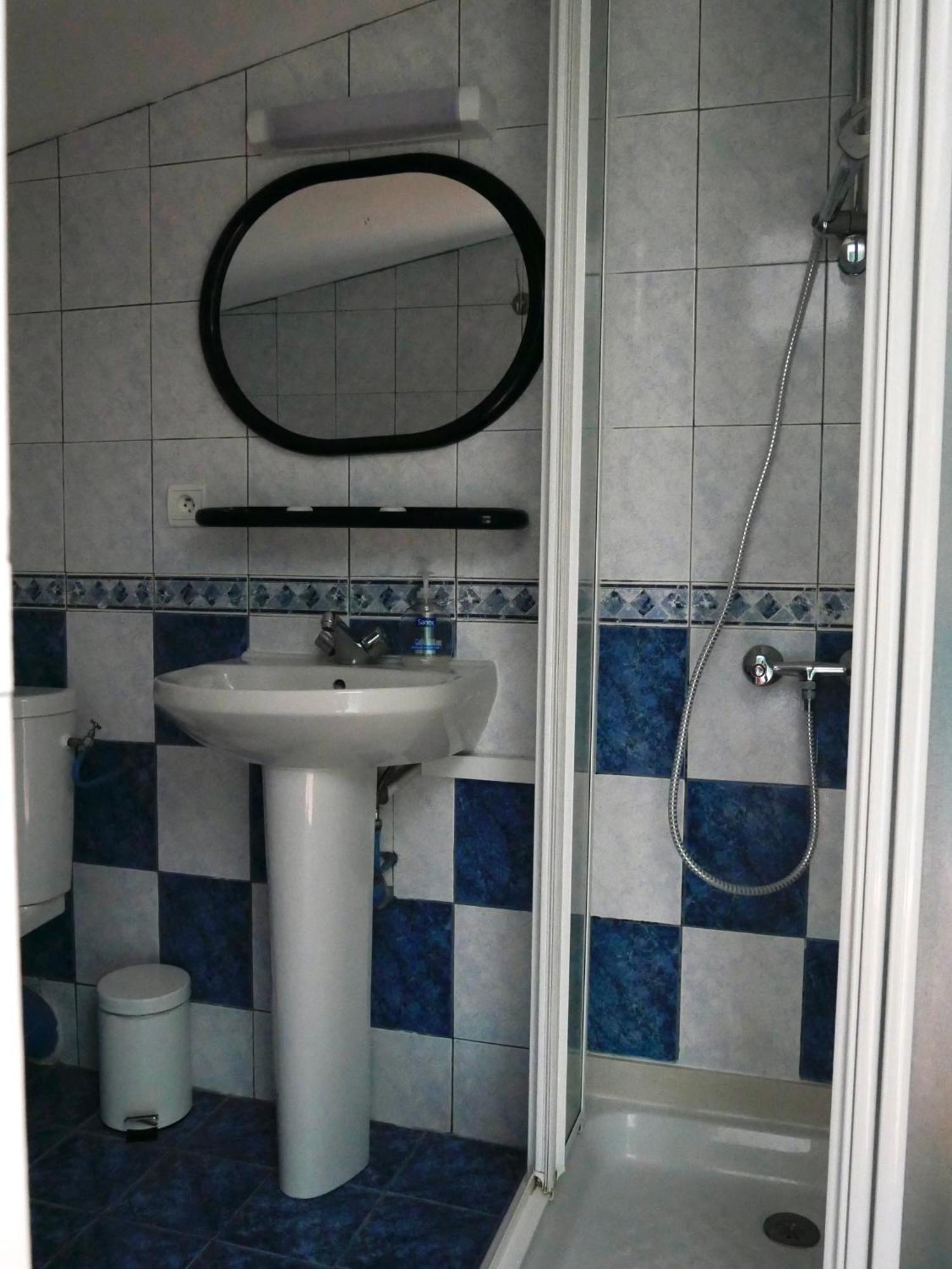 Auberge Trabenia Ascain Rom bilde