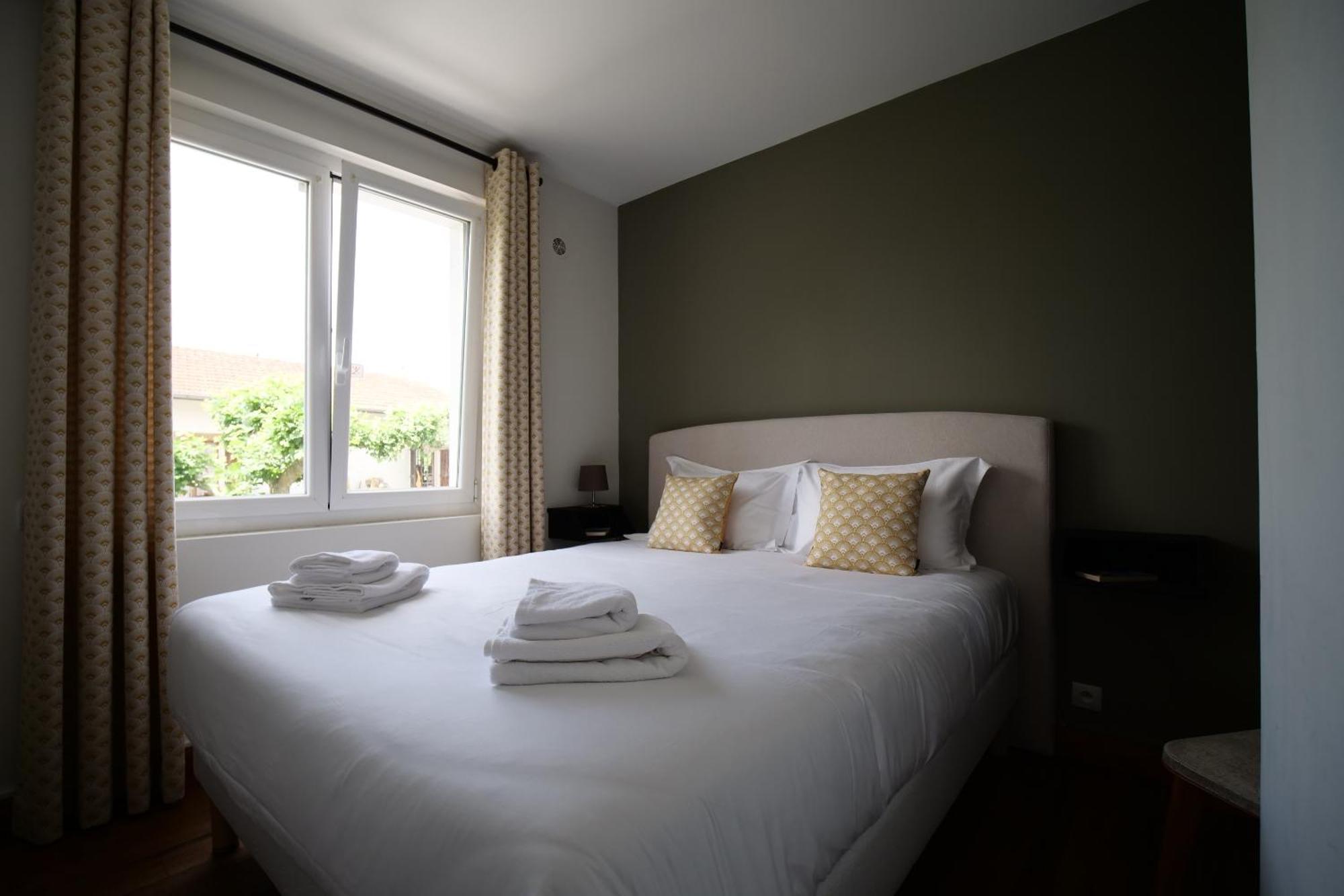 Auberge Trabenia Ascain Rom bilde