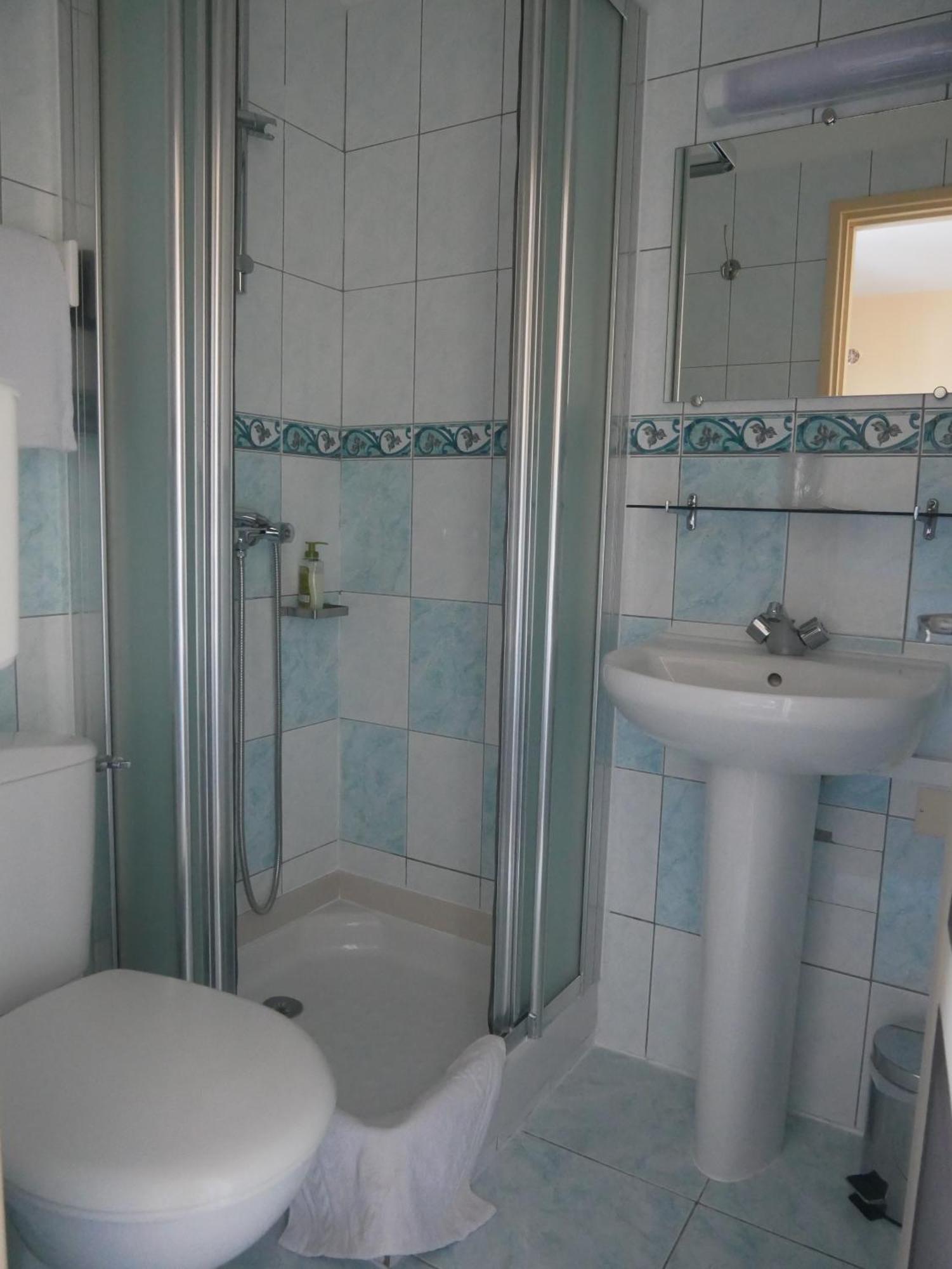 Auberge Trabenia Ascain Rom bilde